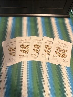 the Crème Shop Leopard Hydrogel Eye Patches - Ready (Brown Leopard) set of 5